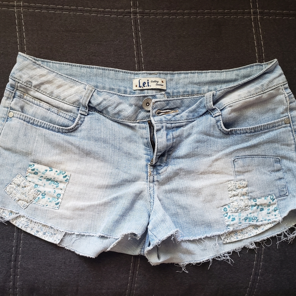 Lei jean shorts